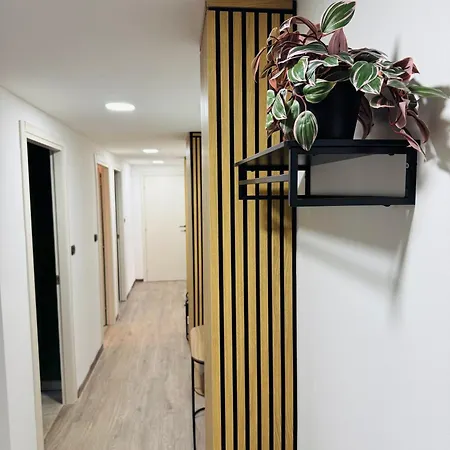 Corner House Διαμέρισμα *