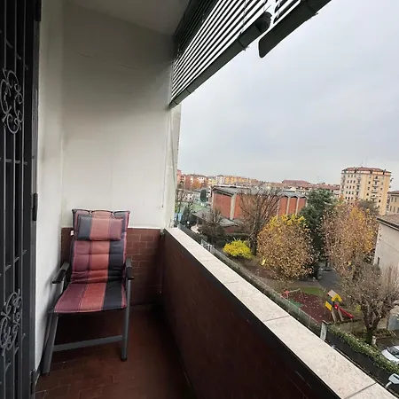 아파트 Corner House *