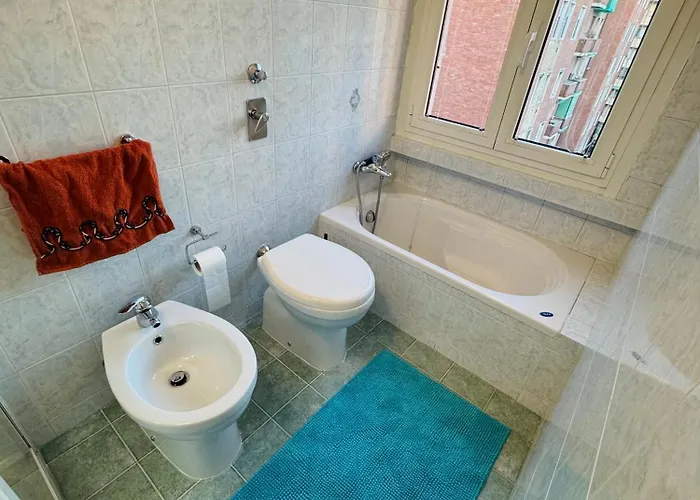 Corner House * Milano